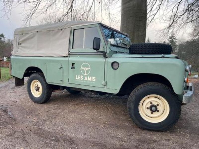 Land Rover Defender 109 LWB 2.2 Benzine OLDTIMER!!!!!!